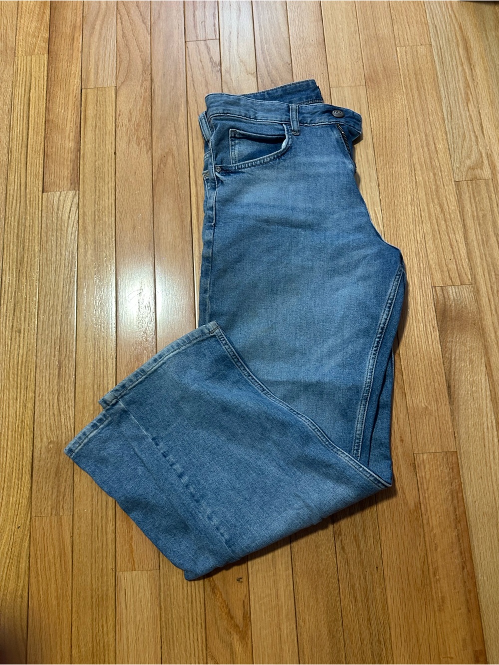 Lee’s Classic Blue Jeans - Comfortable Everyday Denim Size 6 Medium